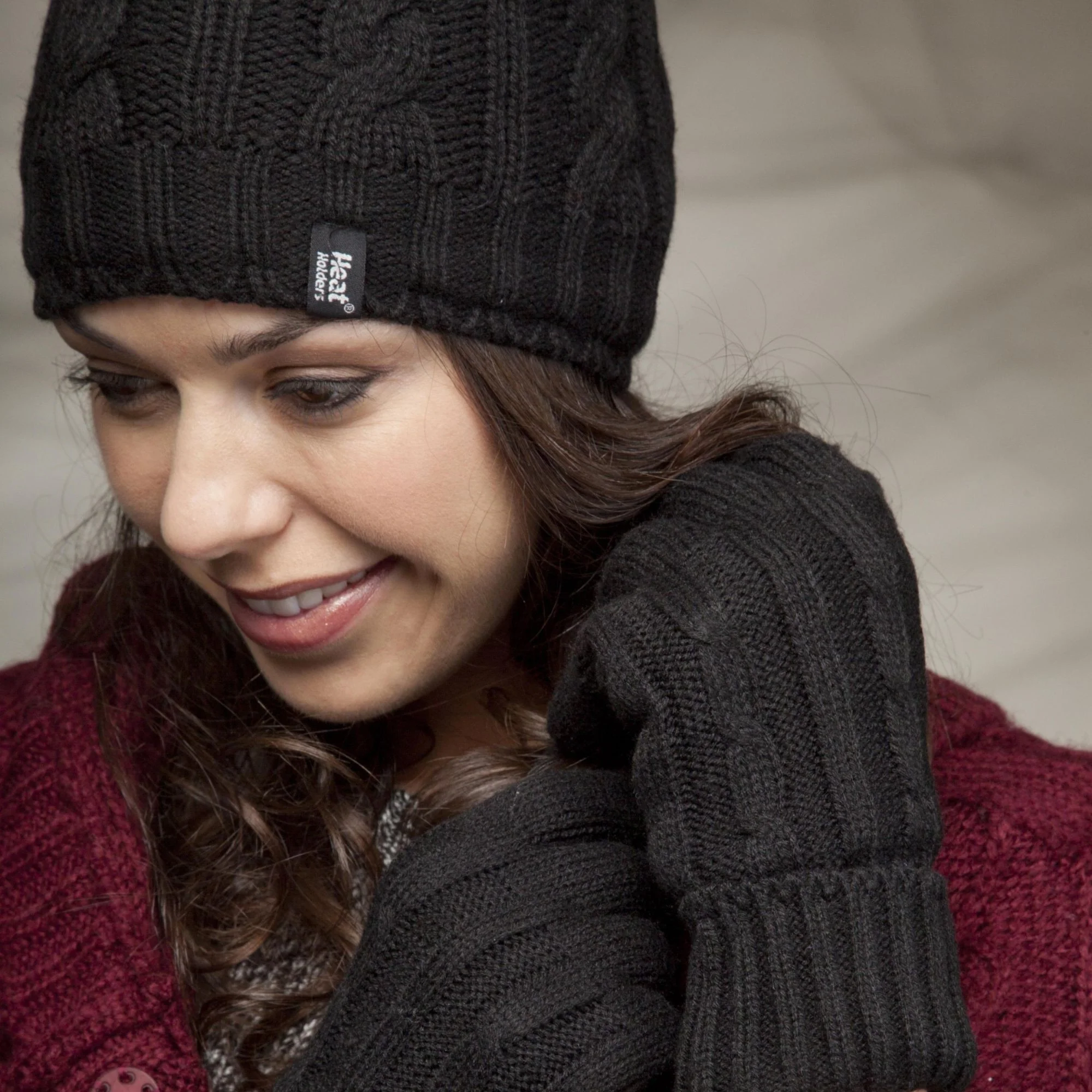 Ladies Cable Knit 2.3 Tog Fleece Lined Thermal Winter Gloves - Image 19