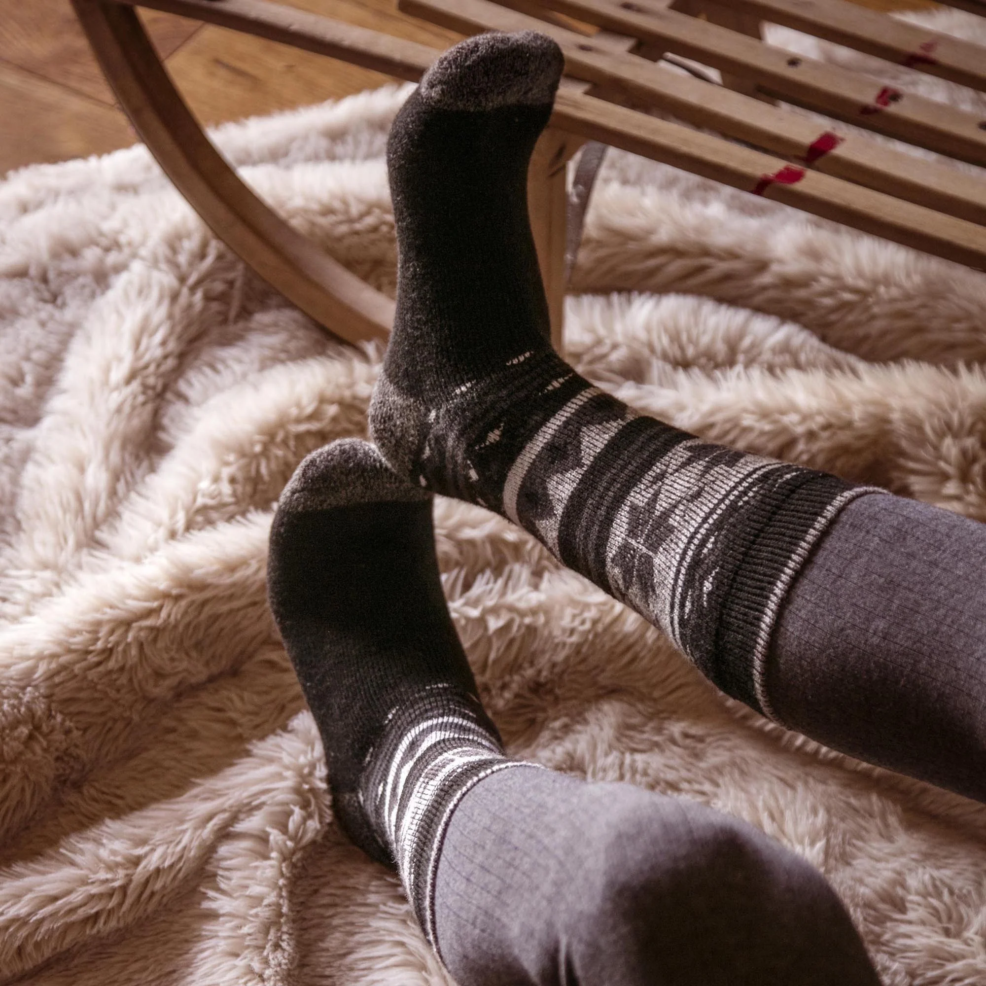 Mens Thin Warm 1.6 Tog Lightweight Thermal Dress Socks - Image 32